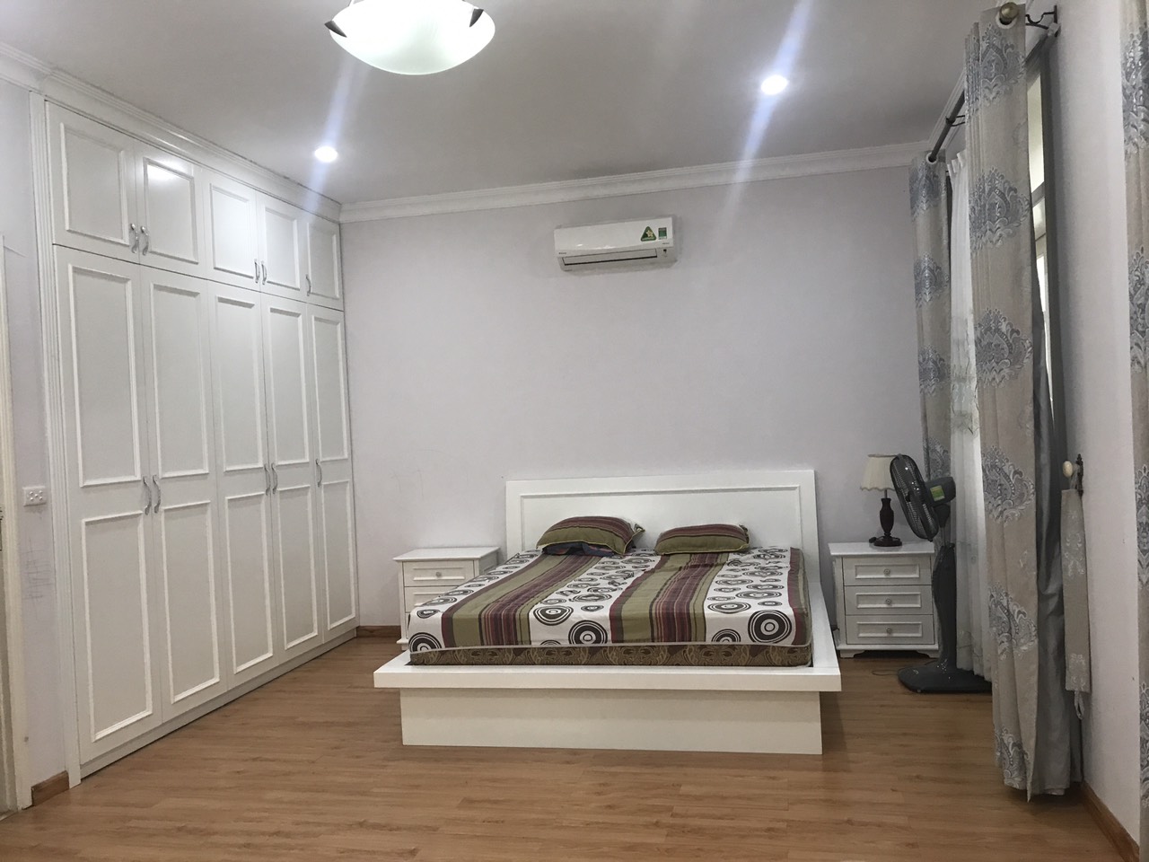 Bán biệt thự 198m2 mặt đường đôi khu C2 Ciputra khu đô thị Nam Thăng Long Tây Hồ 6