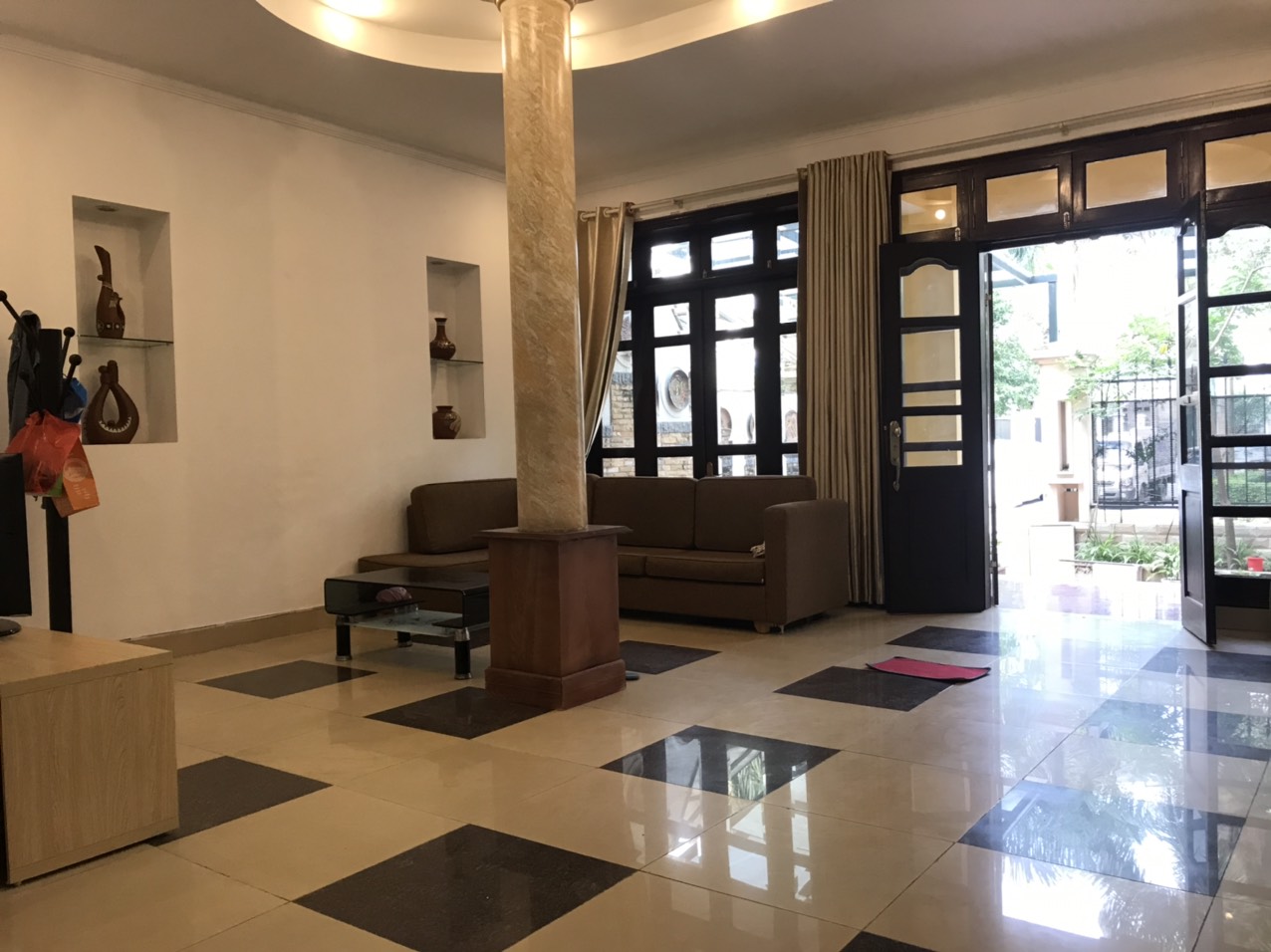 Cho thuê biệt thự đẹp dãy C2 khu Ciputra Hà Nội 2