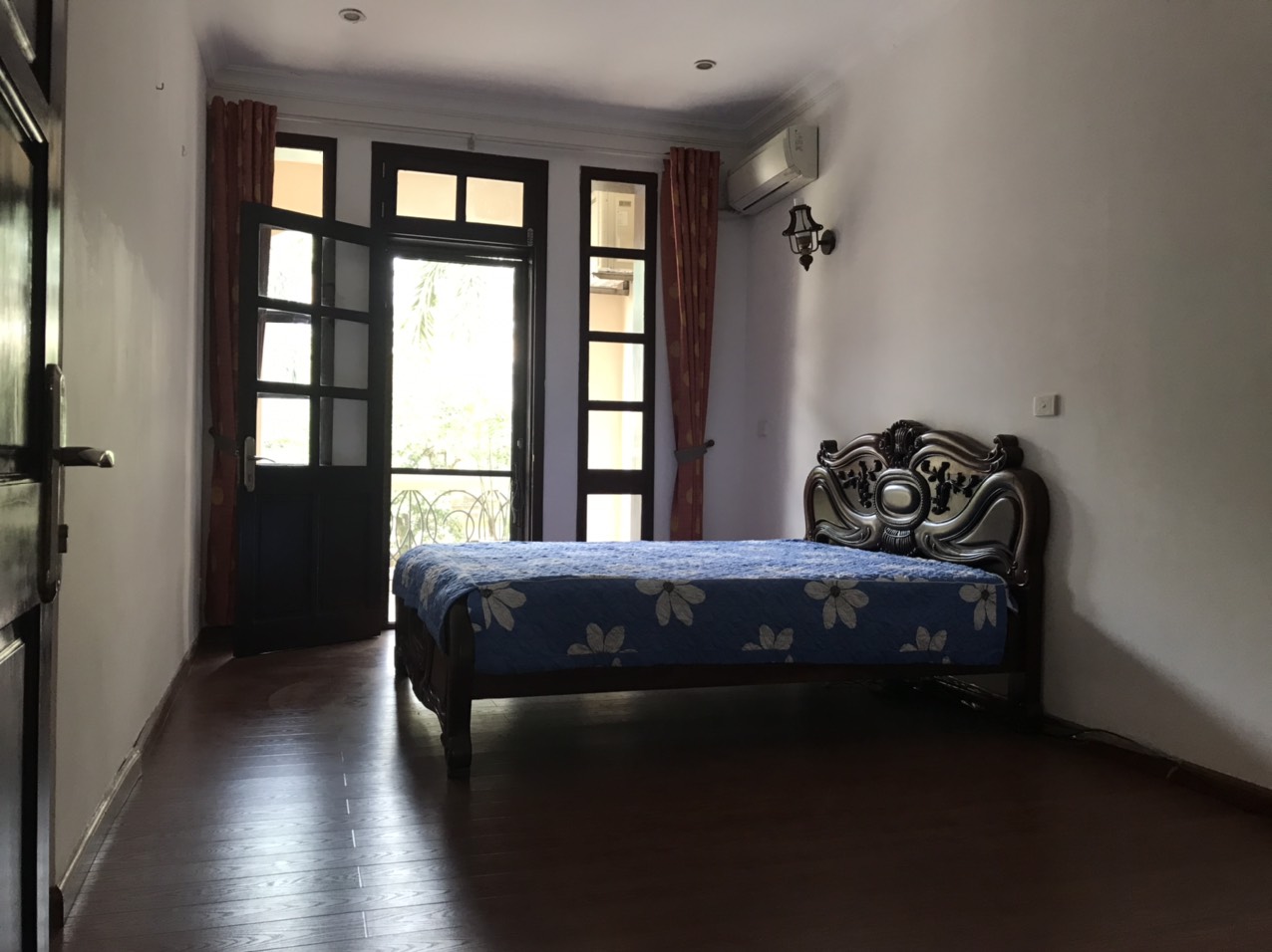 Cho thuê biệt thự đẹp dãy C2 khu Ciputra Hà Nội 6