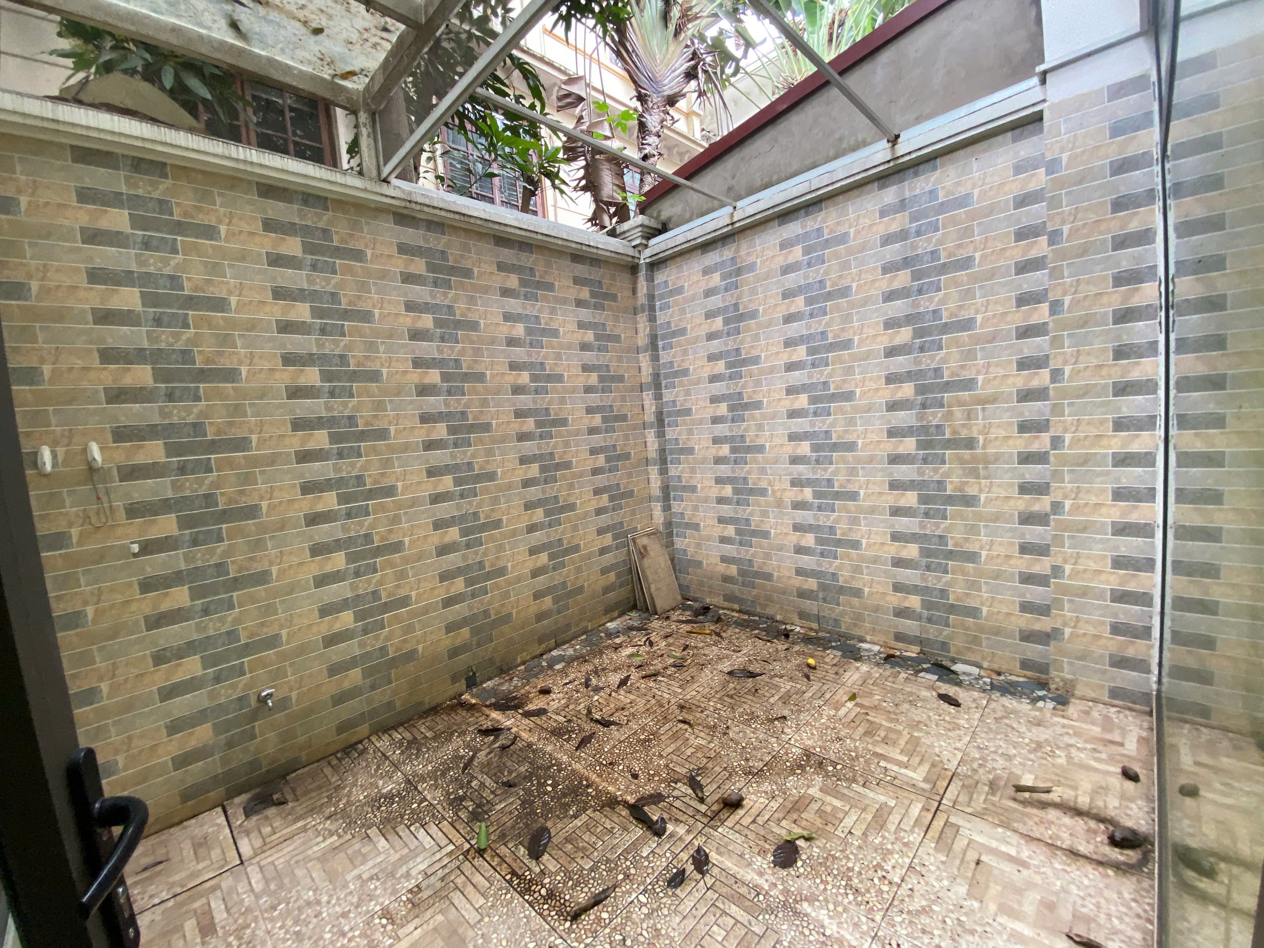 Bán biệt thự lô C2 giá rẻ diện tích 126m2 ở khu Ciputra Hà Nội giá hơn 46 Tỷ 5