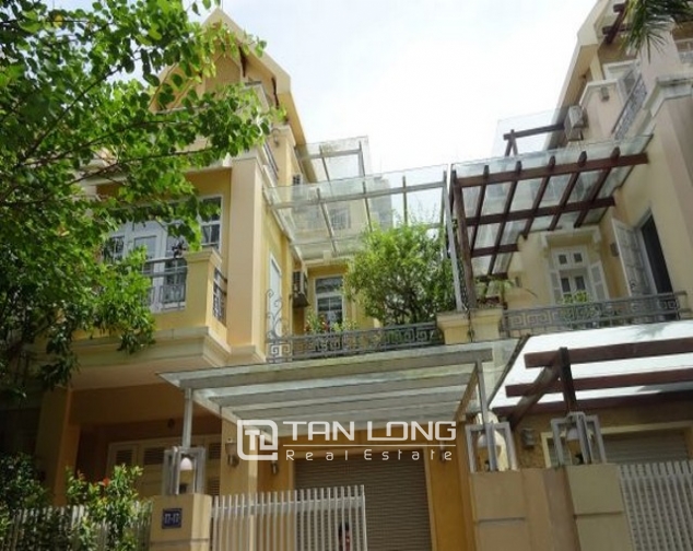 Bán biệt thự sân vườn dãy T7 khu đô thị Ciputra Hà Nội 1
