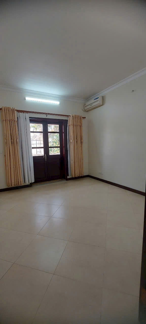 Biệt thự 4 Phòng Ngủ đã sửa đẹp đủ đồ ở Lô C4 Ciputra HN Cho thuê giá rẻ bất ngờ 12