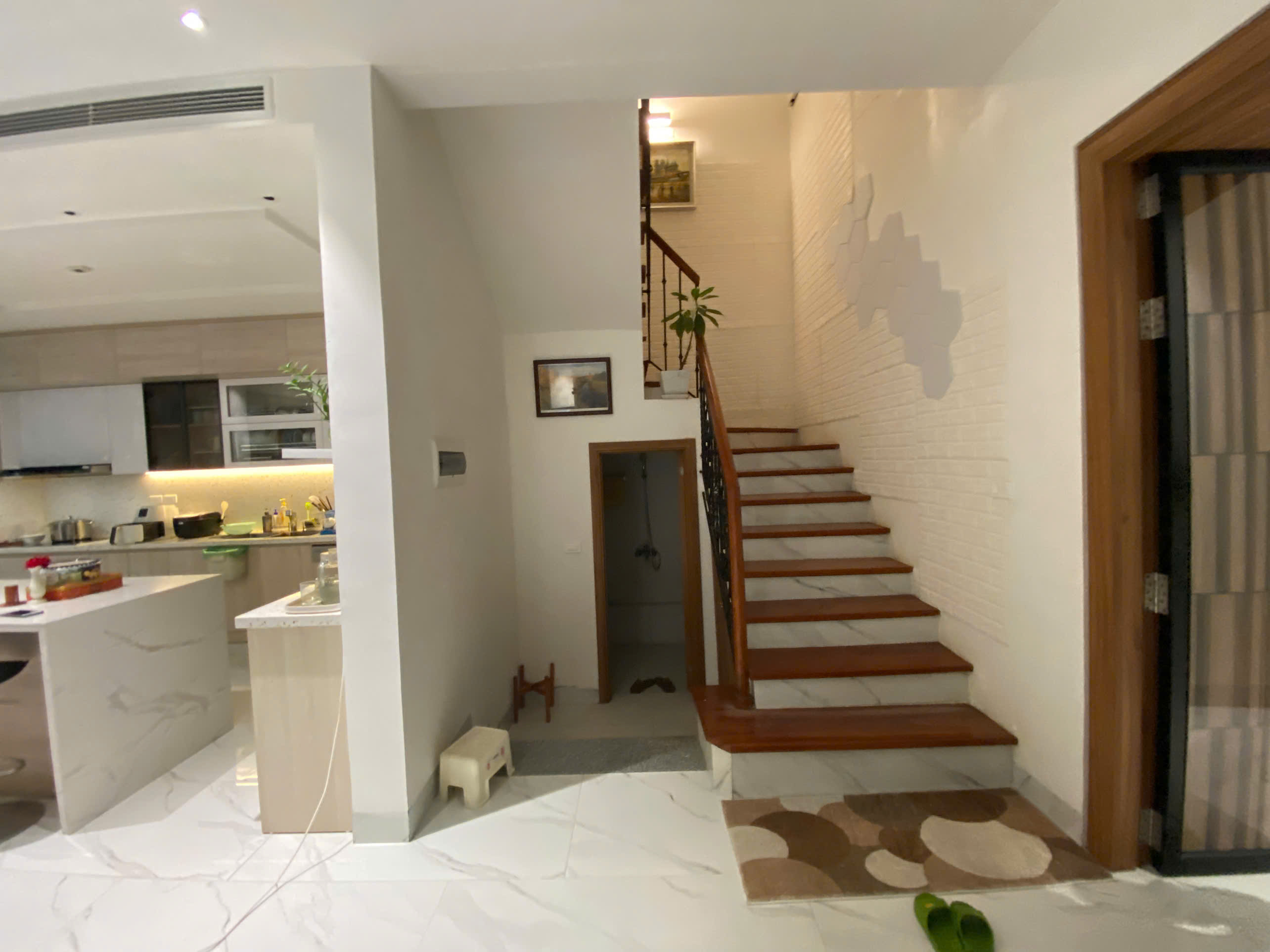 Biệt thự 5 Phòng Ngủ mặt đường đôi lô C2 Khu Ciputra Hà Nội giá siêu rẻ cho nhà đầu tư 5