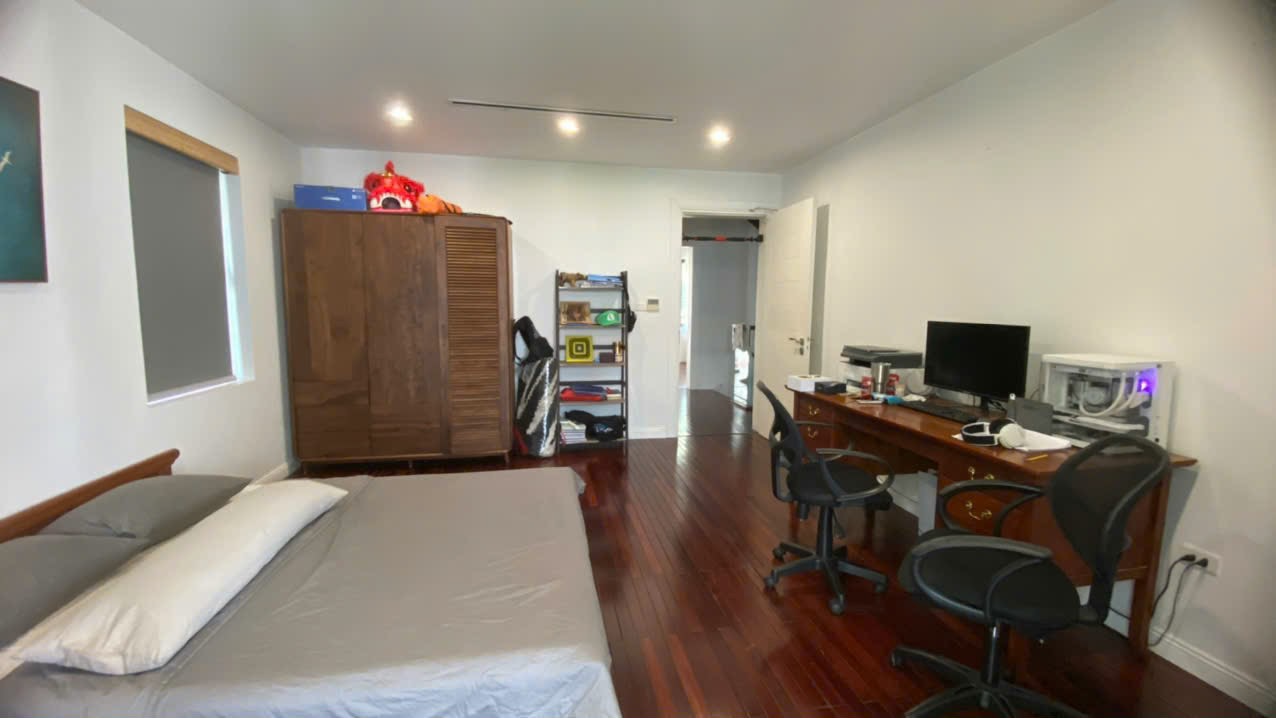 Biệt thự 6 Phòng Ngủ sửa đẹp sân vườn rộng ở lô T1 Ciputra Hà Nội bán giá rẻ 15