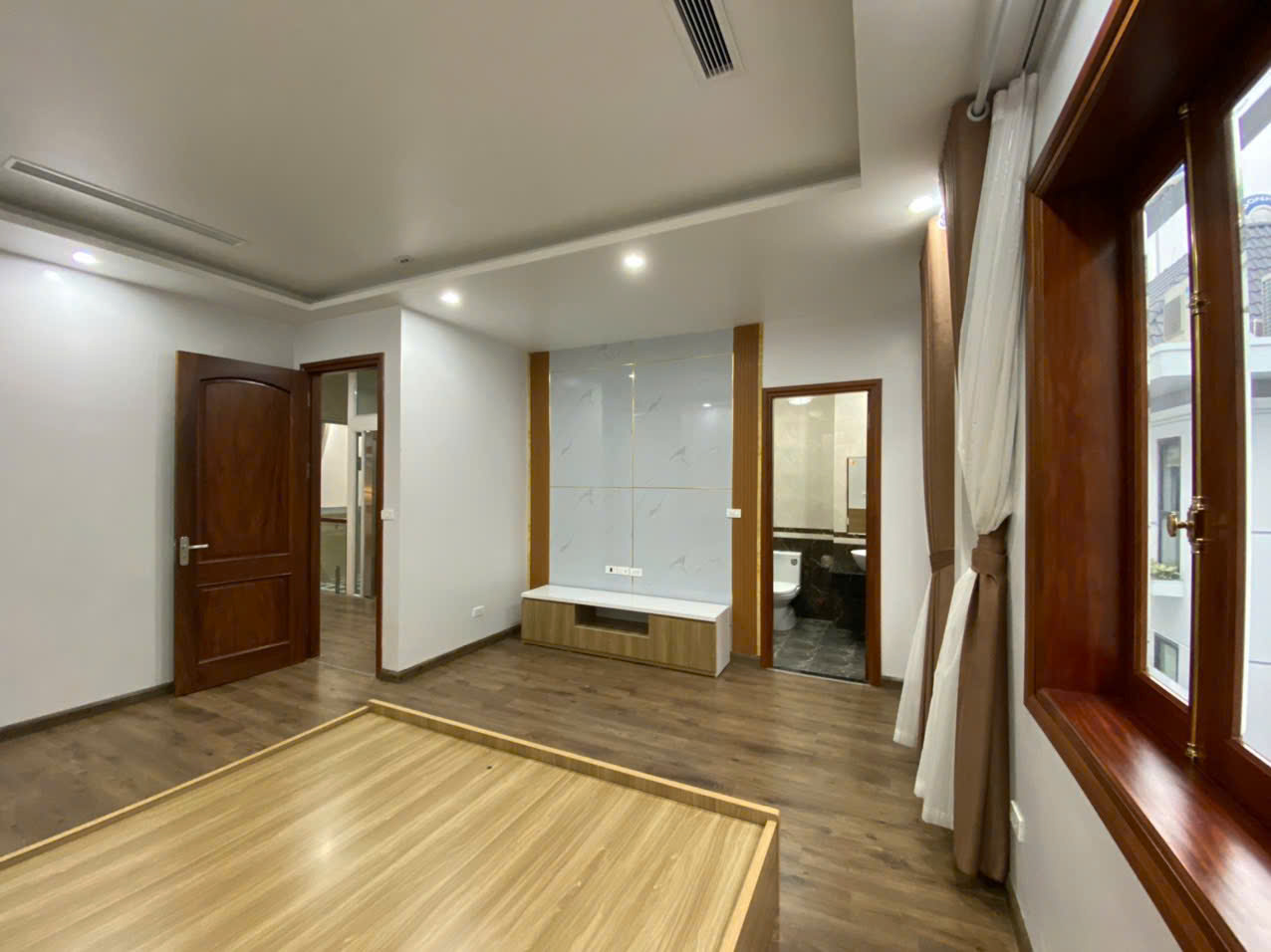 Biệt thự 6 Phòng Ngủ Thang Máy đủ đồ cho thuê giá rẻ ở Lô k5 Khu Ciputra Hà Nội 5
