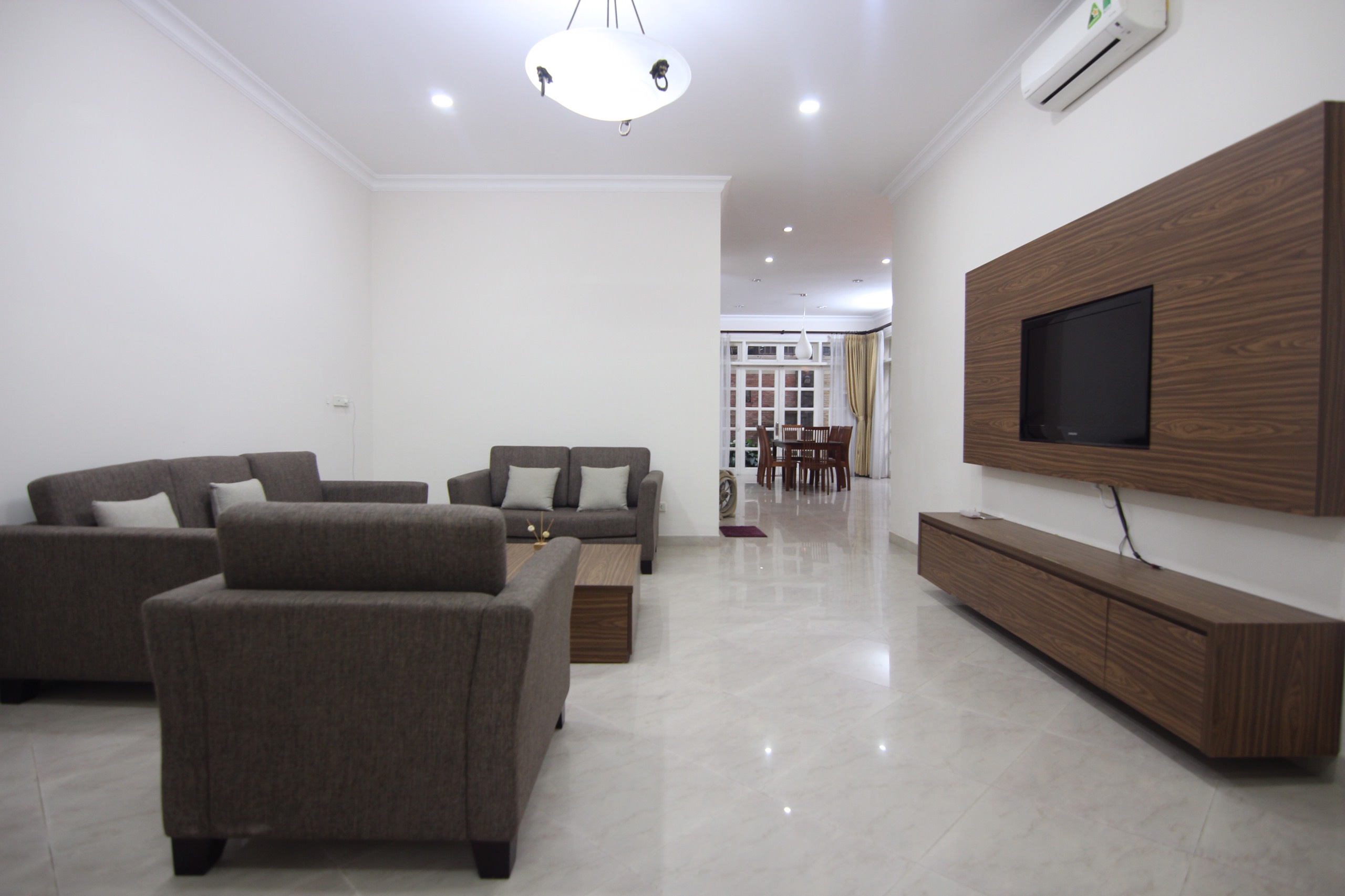 Biệt thự cho thuê khu D4 Ciputra 5 phòng ngủ đủ đồ gần trường Unis 4