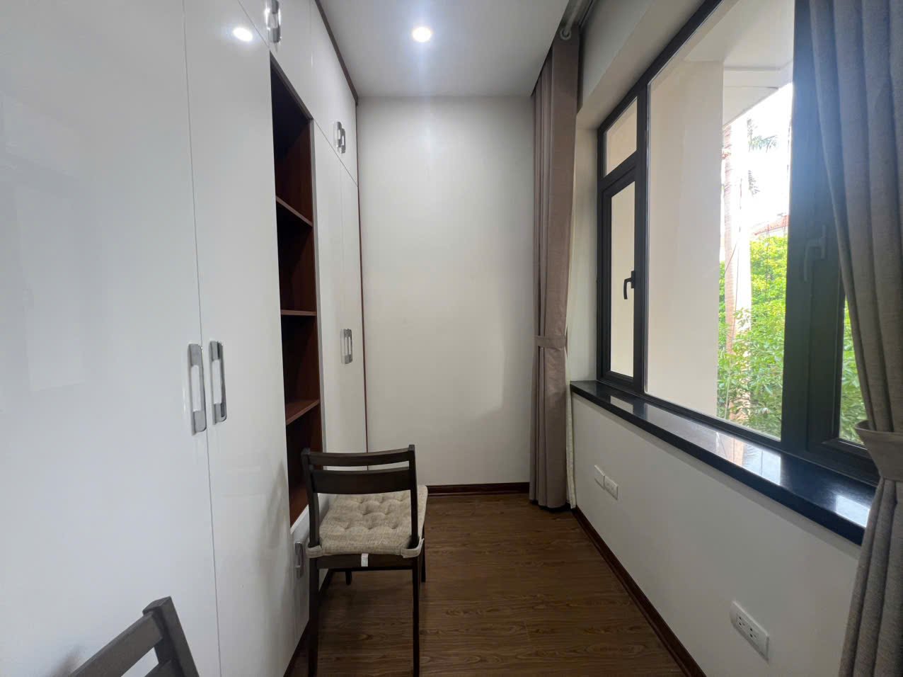 Biệt thự cho thuê lô C4 Khu Ciputra Hà Nội sửa đẹp đủ đồ giá 38 Triệu/Tháng 12