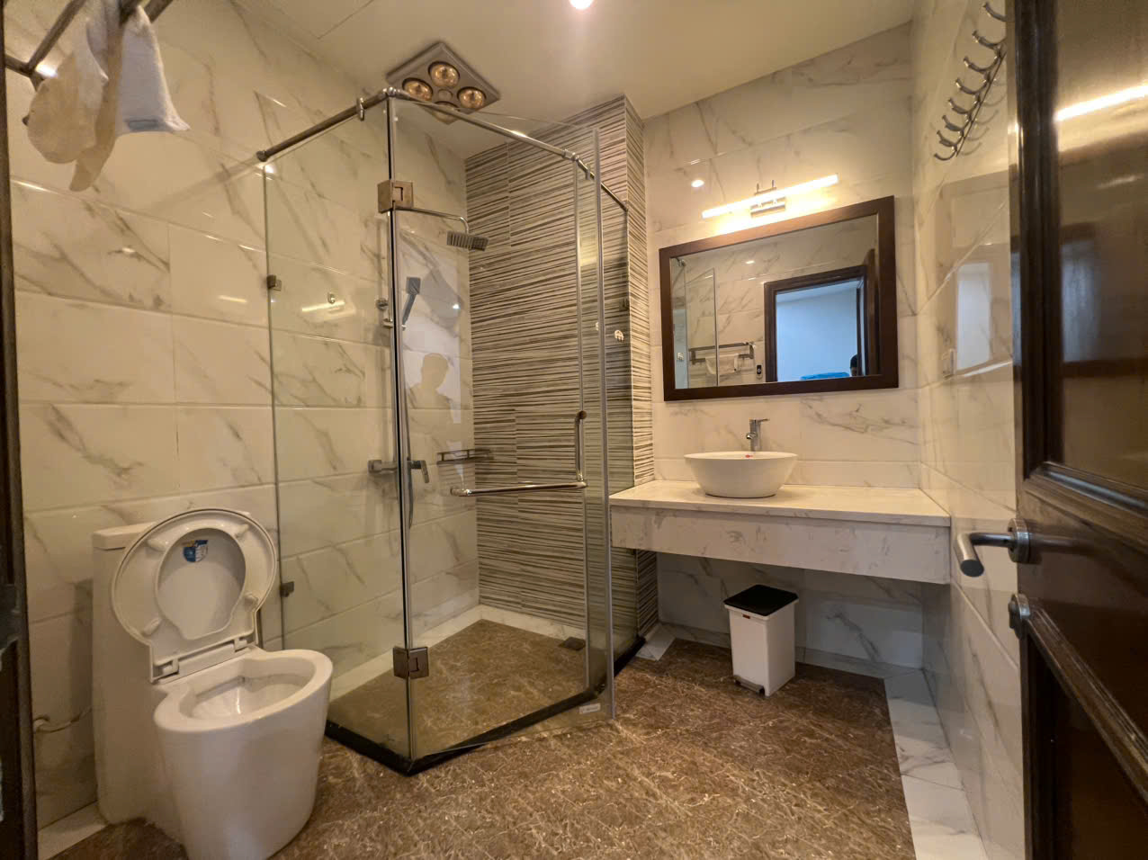 Biệt thự cho thuê lô C4 Khu Ciputra Hà Nội sửa đẹp đủ đồ giá 38 Triệu/Tháng 13