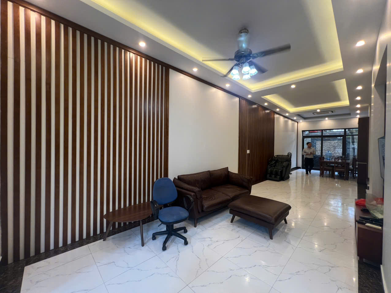 Biệt thự cho thuê lô C4 Khu Ciputra Hà Nội sửa đẹp đủ đồ giá 38 Triệu/Tháng 2