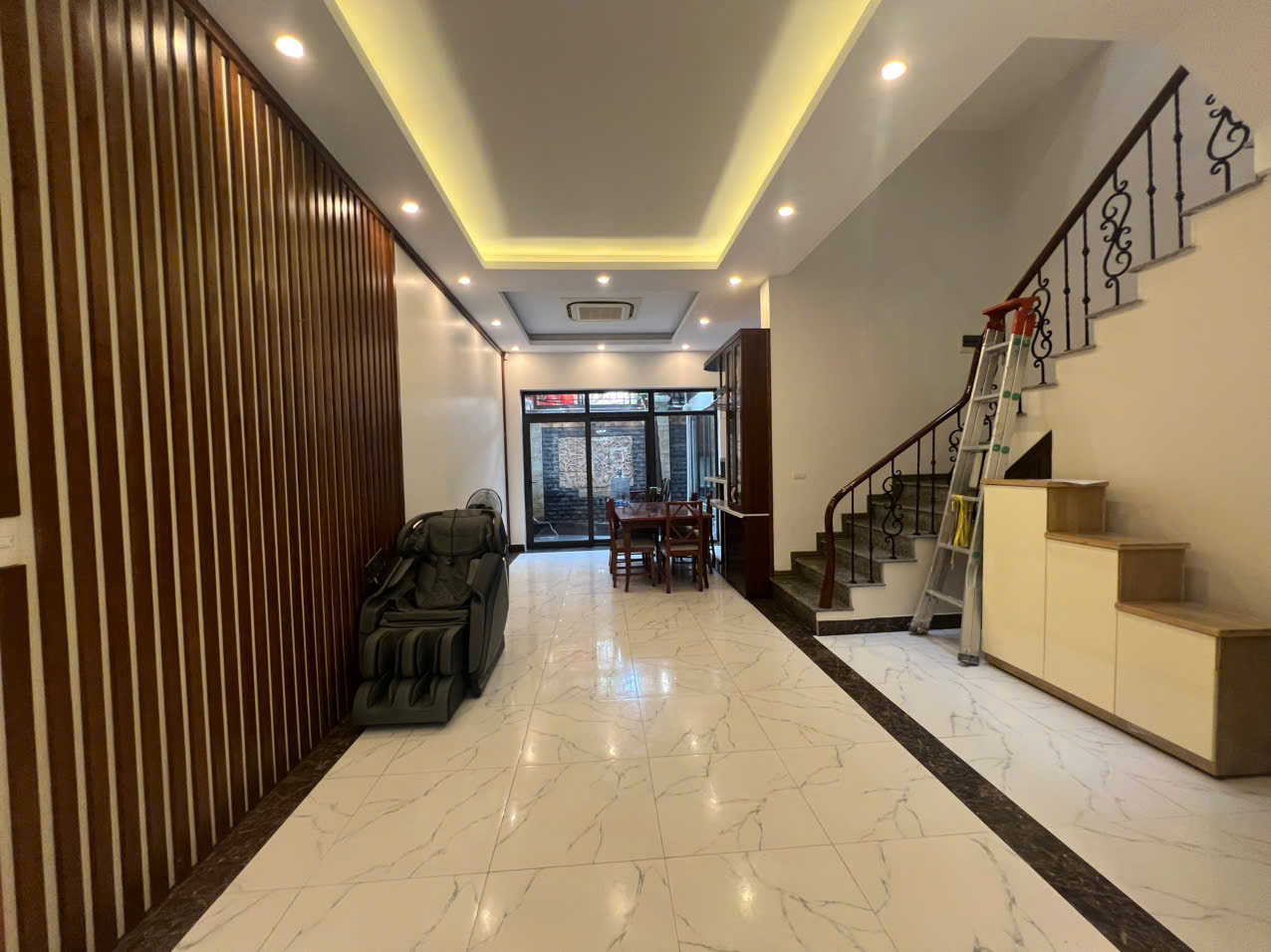 Biệt thự cho thuê lô C4 Khu Ciputra Hà Nội sửa đẹp đủ đồ giá 38 Triệu/Tháng 3