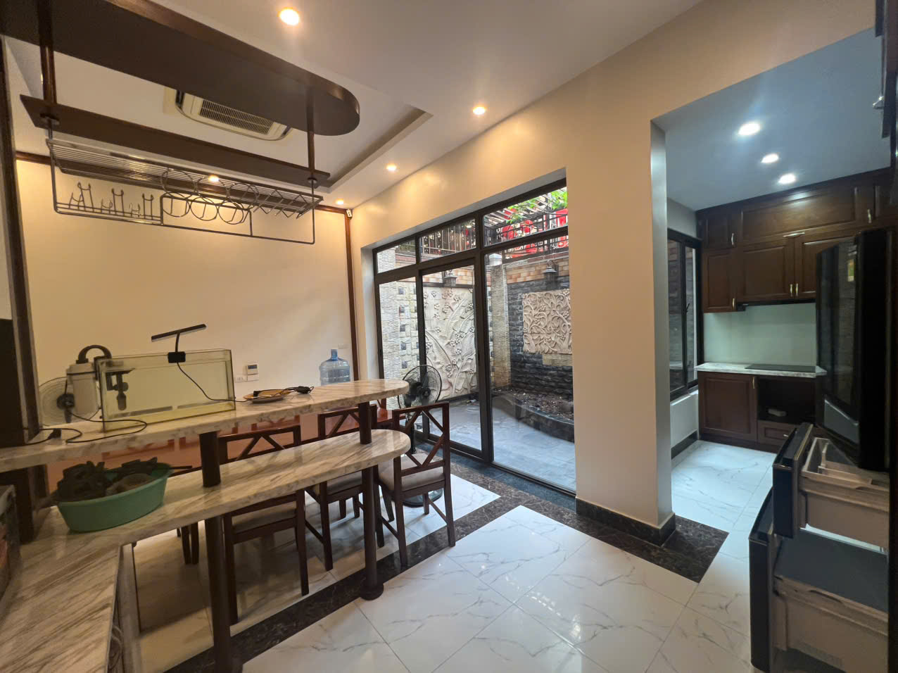 Biệt thự cho thuê lô C4 Khu Ciputra Hà Nội sửa đẹp đủ đồ giá 38 Triệu/Tháng 6