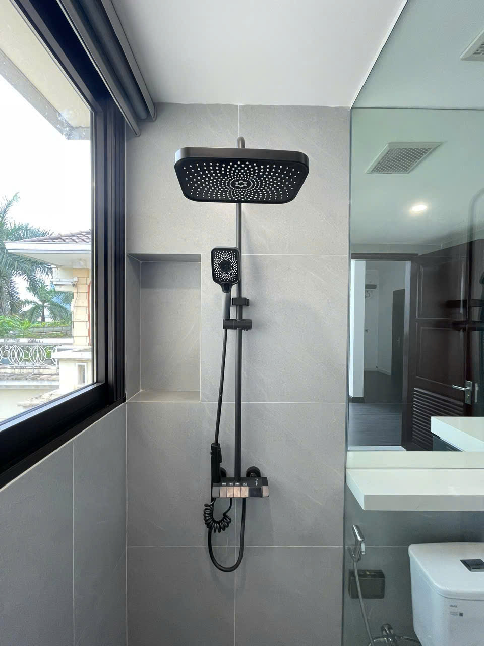 Biệt thự G10 đã sửa đẹp có 5 Phòng Ngủ đủ đồ ở Khu Ciputra Hà Nội bán giá rẻ 10