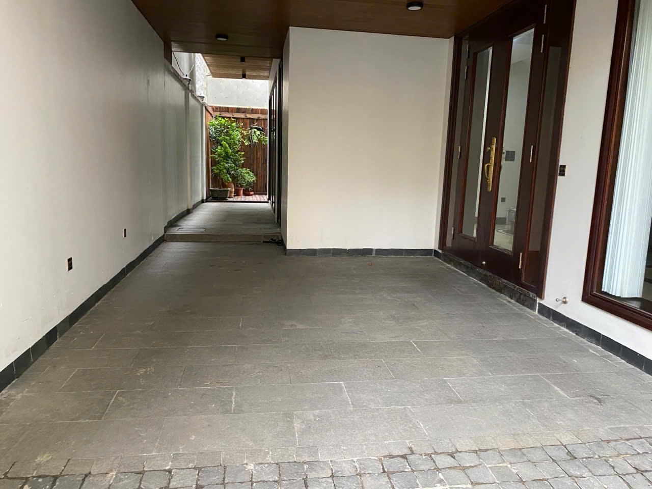 Biệt thự sửa đẹp hướng Đông Nam sửa đẹp giá rẻ ở Lô G1 Ciputra Hà Nội Bán 6