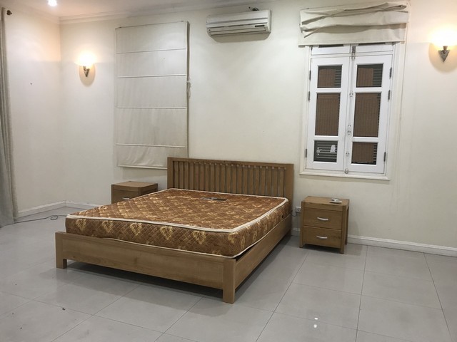 Cần bán biệt thự 230m2, 5 ngủ có sân vườn giá rẻ khu T5 Ciputra Hà Nội 7
