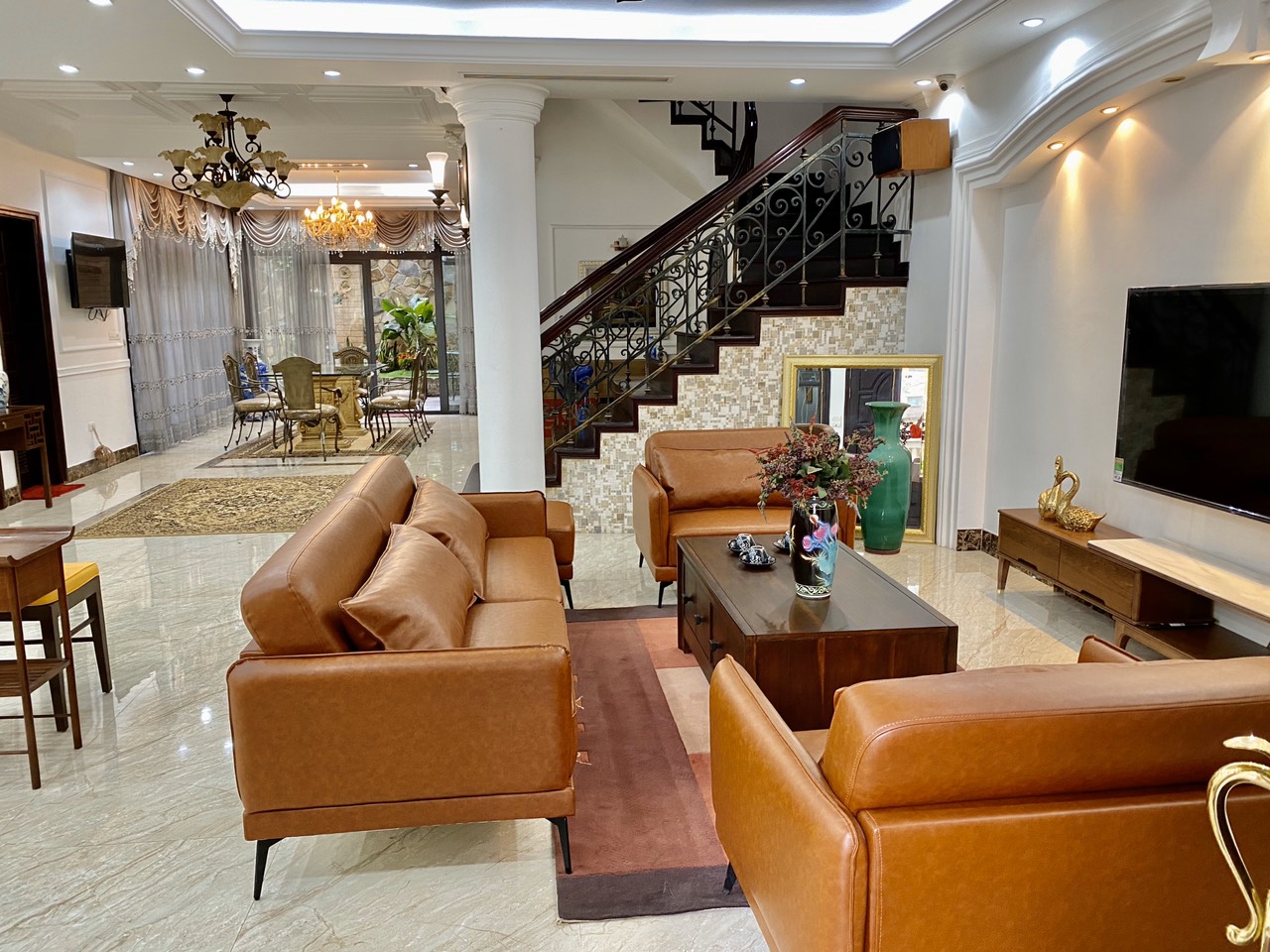 Chính chủ ban biệt thự mặt đường Đôi đã sửa đẹp giai đoạn 1 Ciputra Hà Nội 1