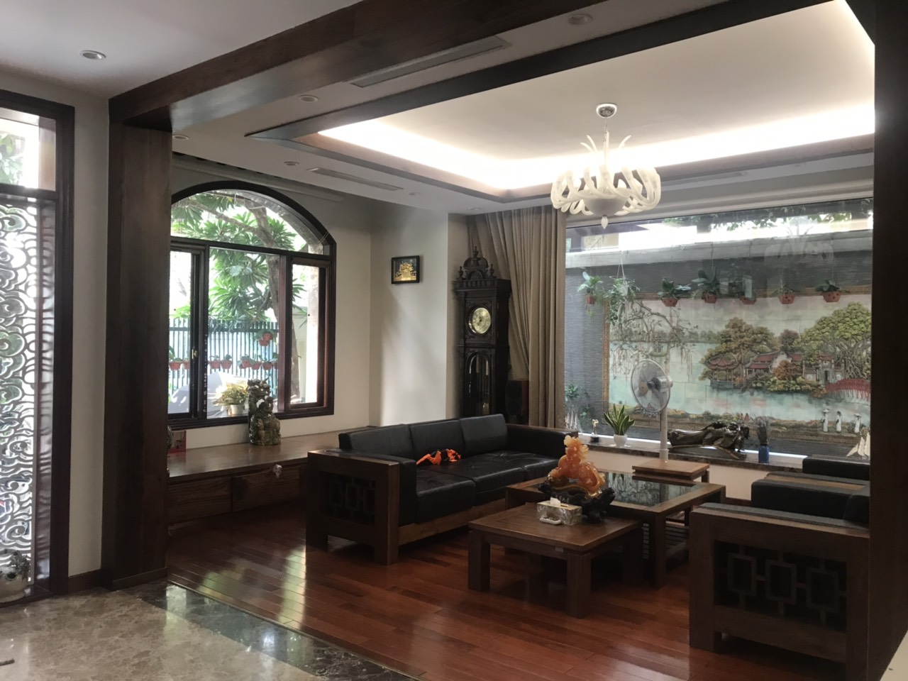Chính chủ bán biệt thự sân vườn sửa đẹp dãy C5 Khu đô thị Ciputra Hà Nội 1