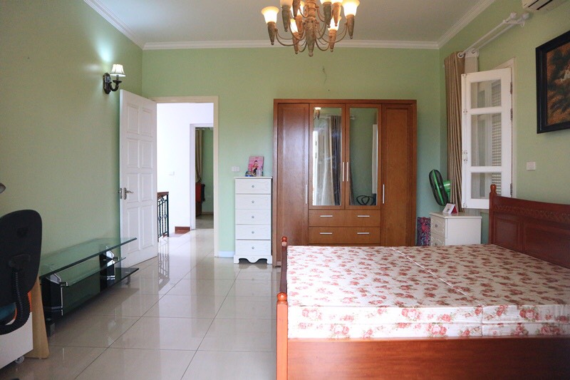 Chính chủ bán biệt thự song lập 230m2 Ciputra Hà Nội 8