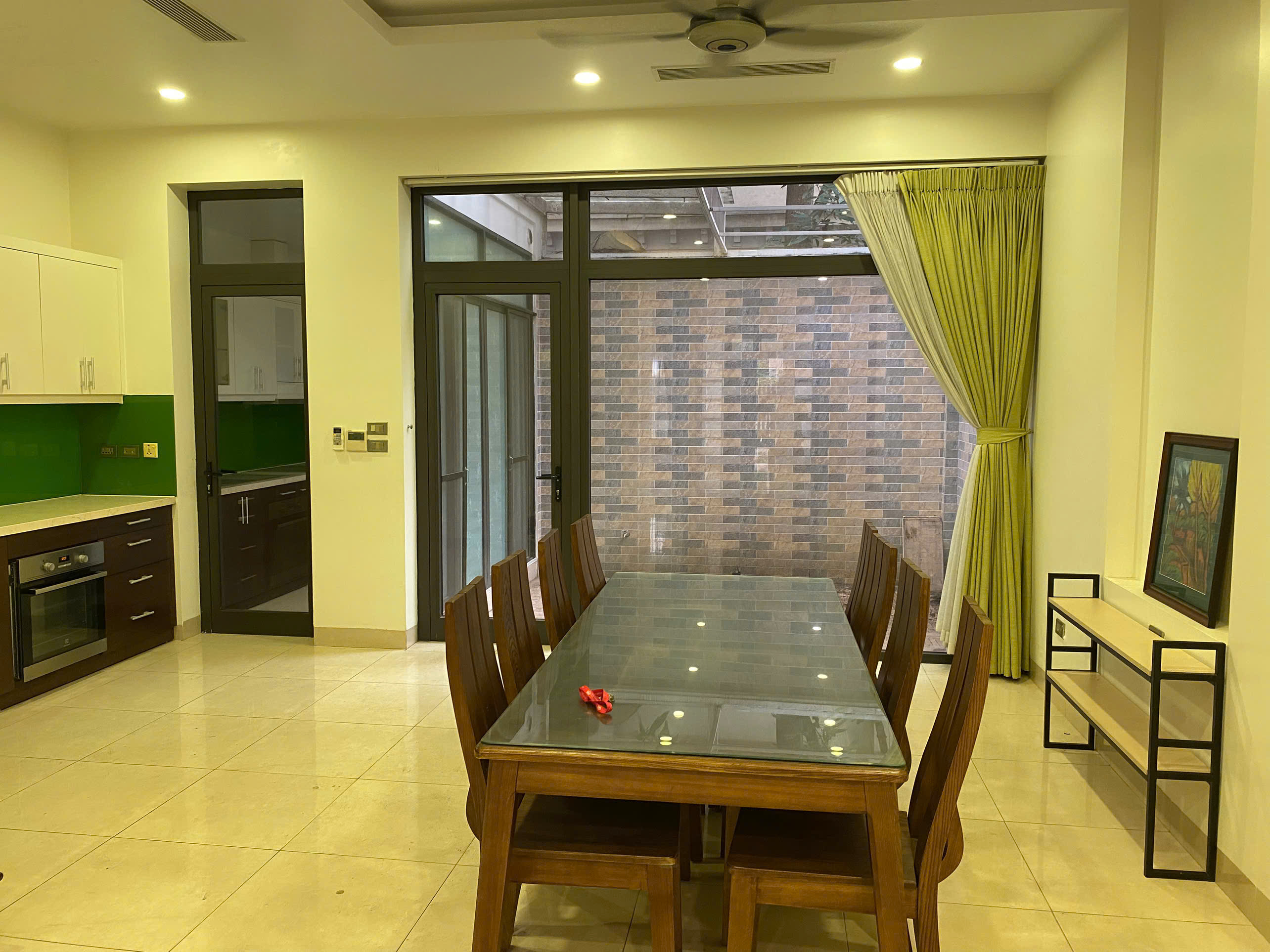 Cho thuê biệt thự 4 Phòng Ngủ nội thất cơ bản ở Lô C4 diện tích 126m2 giá hơn 20 Triệu 3