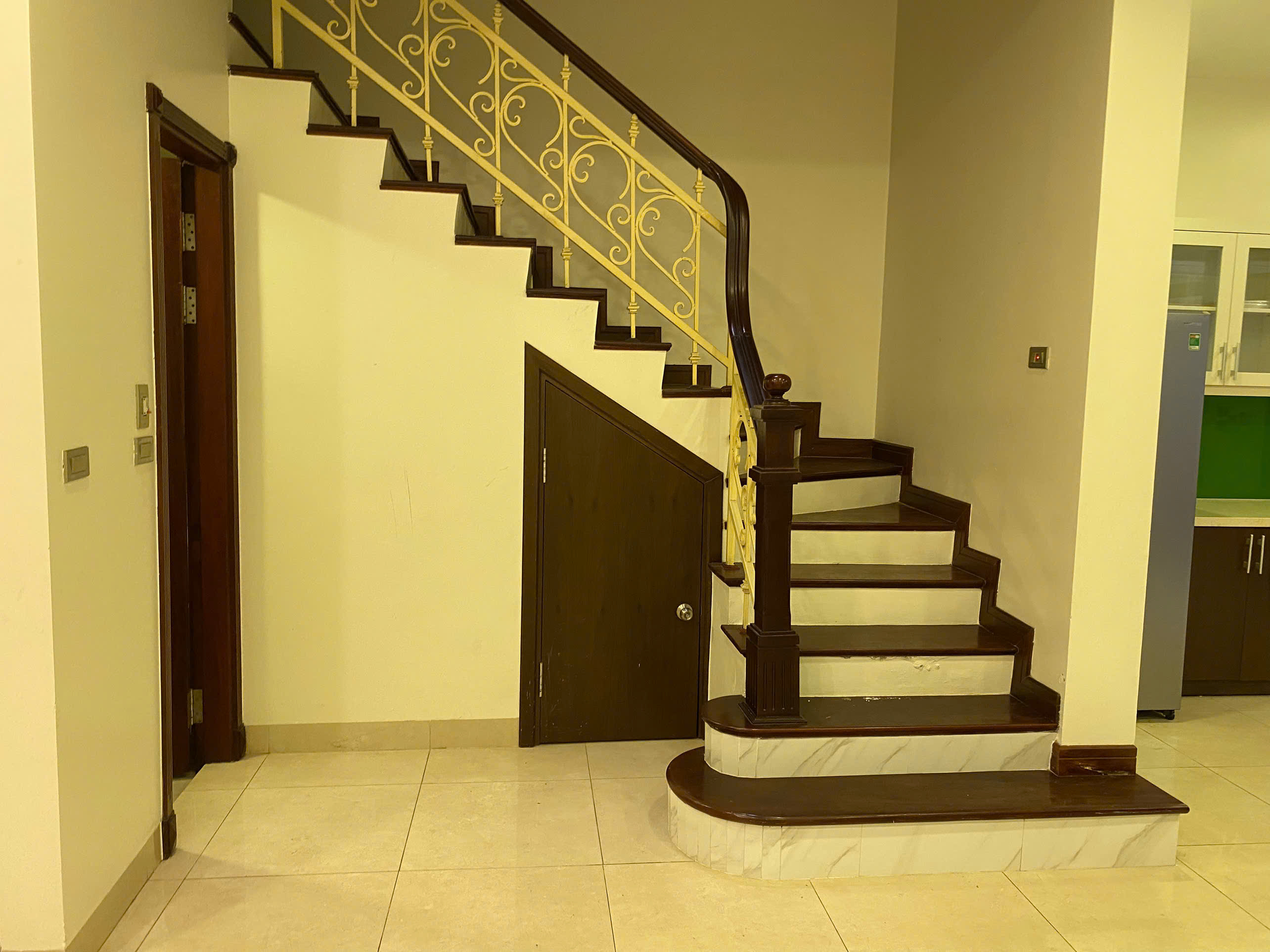 Cho thuê biệt thự 4 Phòng Ngủ nội thất cơ bản ở Lô C4 diện tích 126m2 giá hơn 20 Triệu 5
