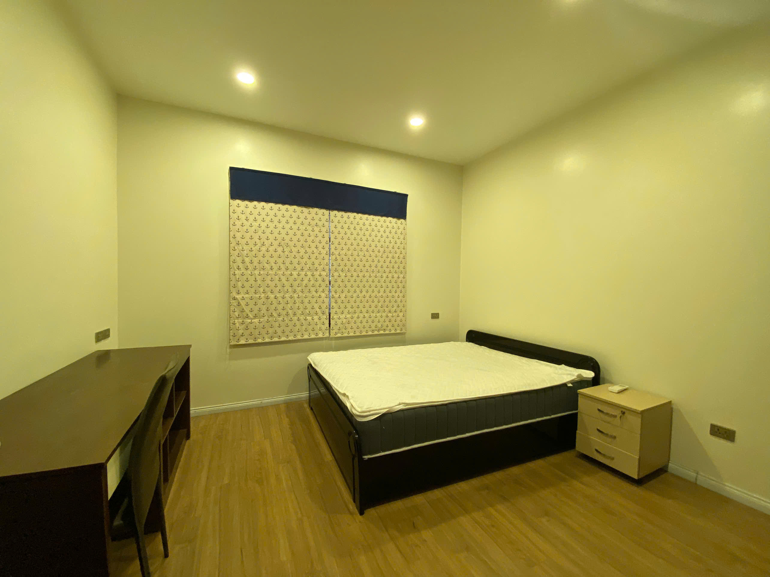 Cho thuê biệt thự 4 Phòng Ngủ nội thất cơ bản ở Lô C4 diện tích 126m2 giá hơn 20 Triệu 9