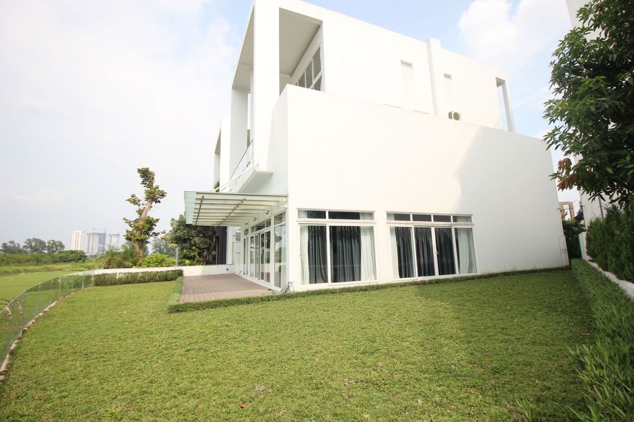 Cho thuê siêu biệt thự khu Q diện tích 476m2 thuộc Khu Đô Thị Ciptra Hà Nội 4