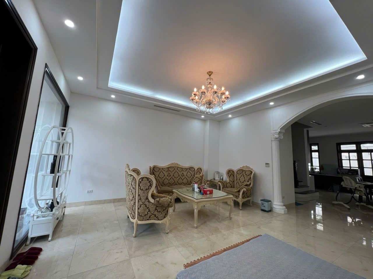 Biệt thự 4 Phòng Ngủ đã sửa đẹp ở lô C2 Khu Đô Thị Nam Thăng Long - Ciputra bán