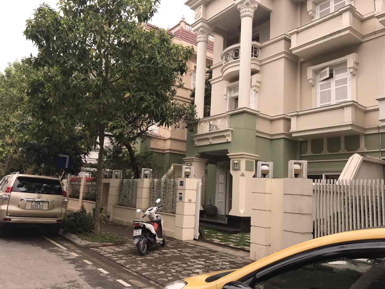Bán biệt thự giai đoạn 2, giá hợp lý, khu Ciputra, Tây Hồ, Hà Nội
