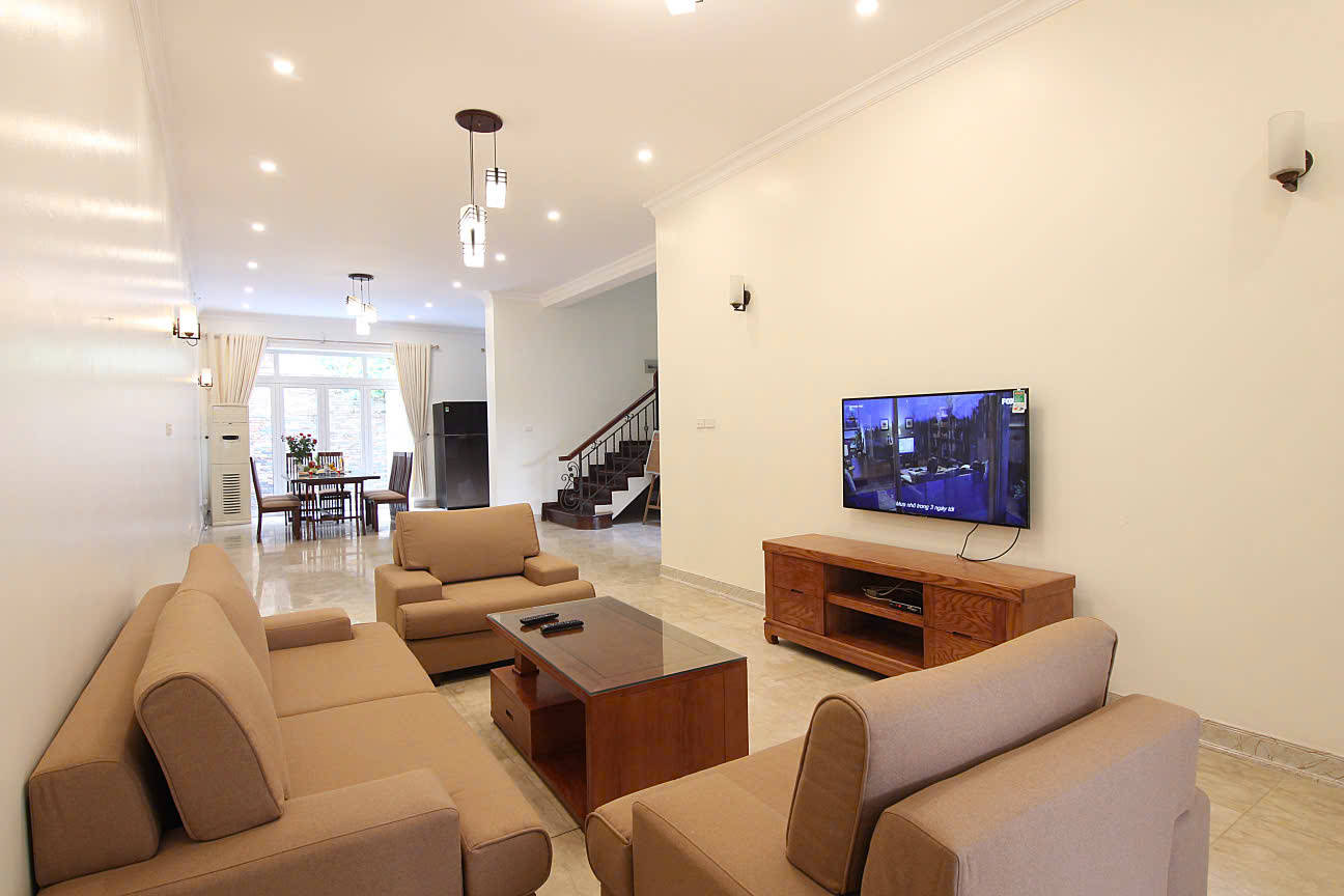 Bán biệt thự khu T diện tích 140m2 giá rẻ ở Khu Đô Thị Nam Thăng Long