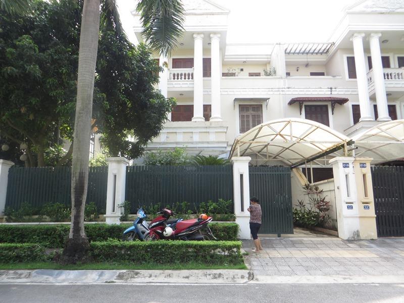 Biệt thự bán dãy C7 khu đô thị Ciputra Tây Hồ, Hà Nội